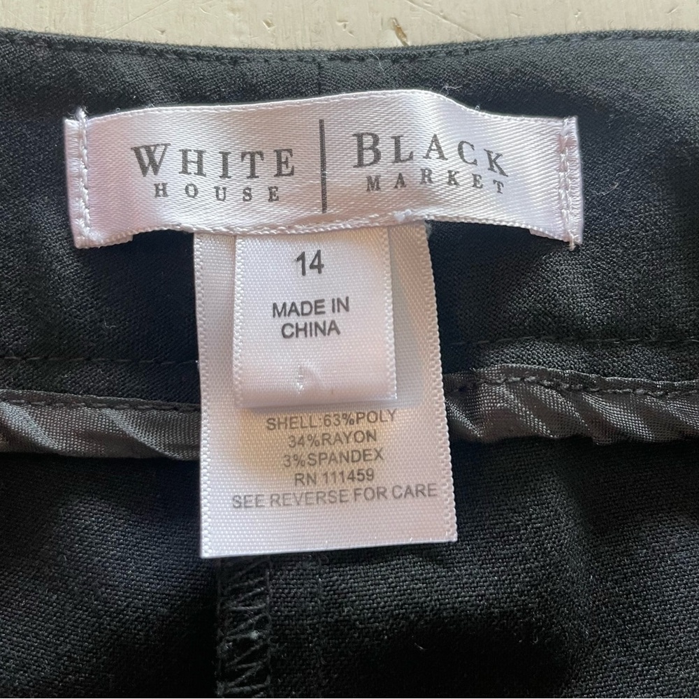 White House Black Market WHBM Bermuda Dress Shorts Size 14 Black - Picture 4 of 4
